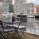 Úszó hotel Houseboat-oostende *