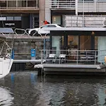 Houseboat-oostende Úszó hotel Ostende