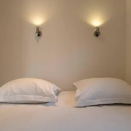 Houseboat-oostende Botel *