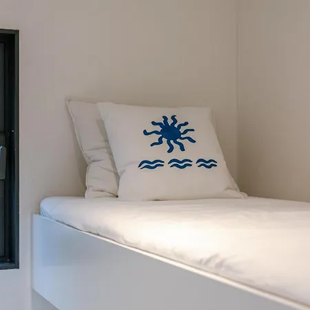 Houseboat-oostende * אוסטנדה