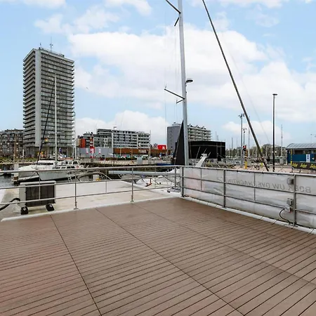 Botel Houseboat-oostende