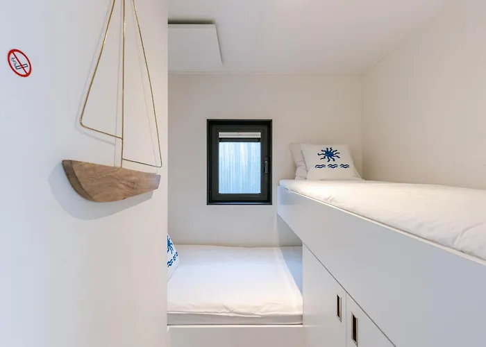 Houseboat-oostende Botel Ostend