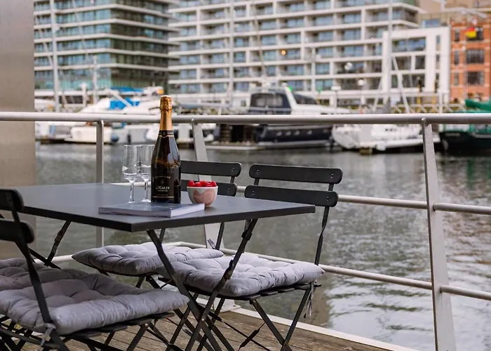 Botel Houseboat-oostende *