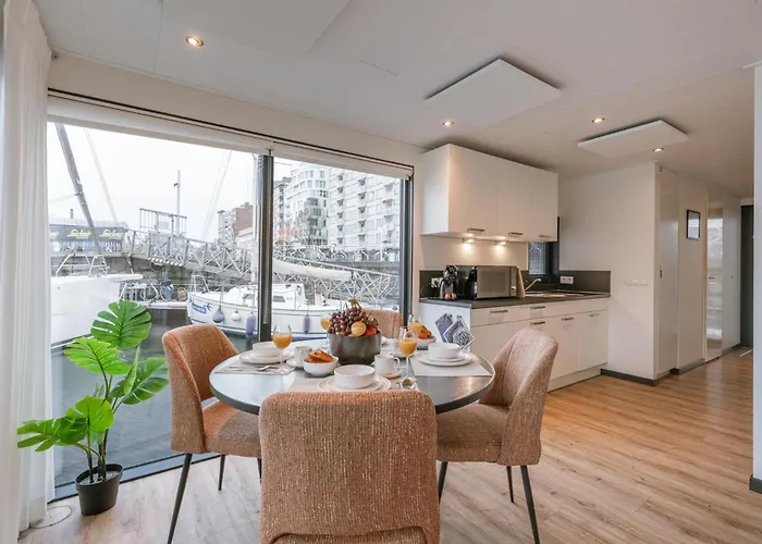 Houseboat-oostende *