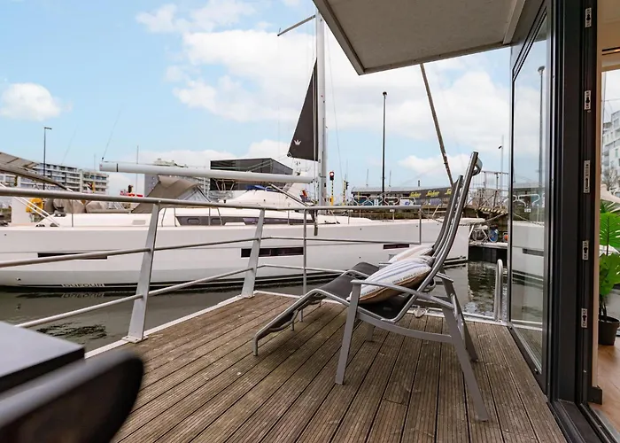 Botel Houseboat-oostende *