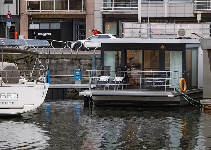 Houseboat-oostende Botel Ostend