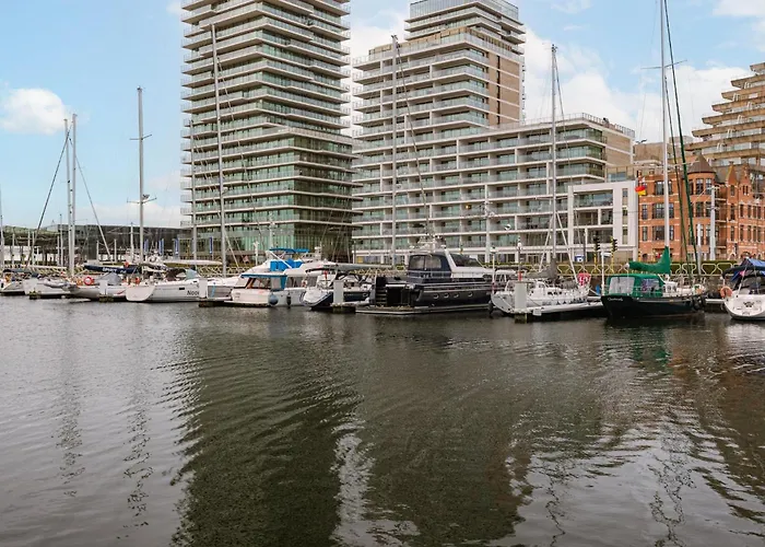 Houseboat-oostende * Ostend